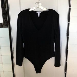 Leith Deep V-neck Long Sleeve Bodysuit